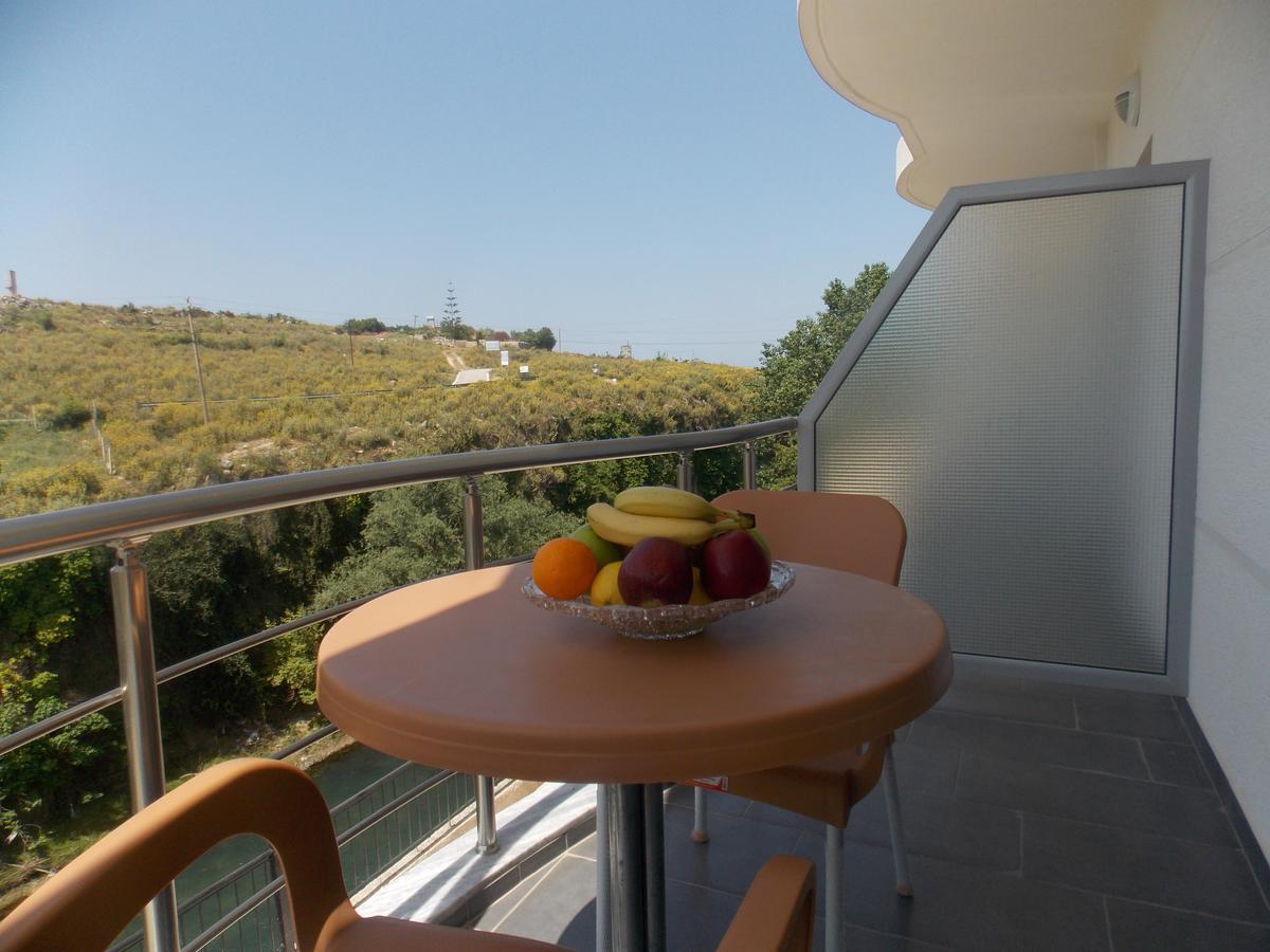 Hotel Irini Σαράντα Εξωτερικό φωτογραφία