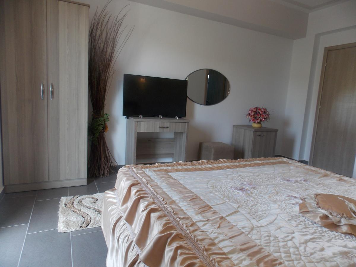 Hotel Irini Σαράντα Εξωτερικό φωτογραφία